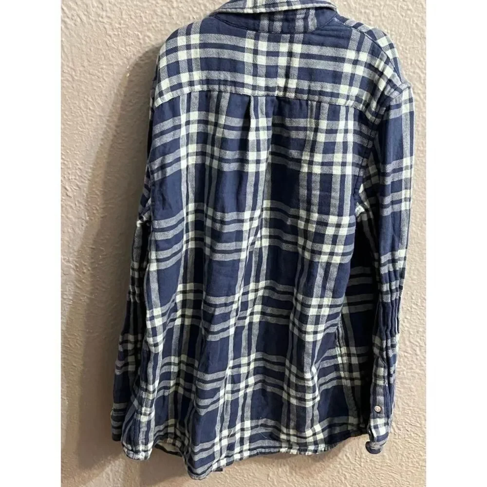 Boys blue plaid vineyard vines button up‎ shirt size medium